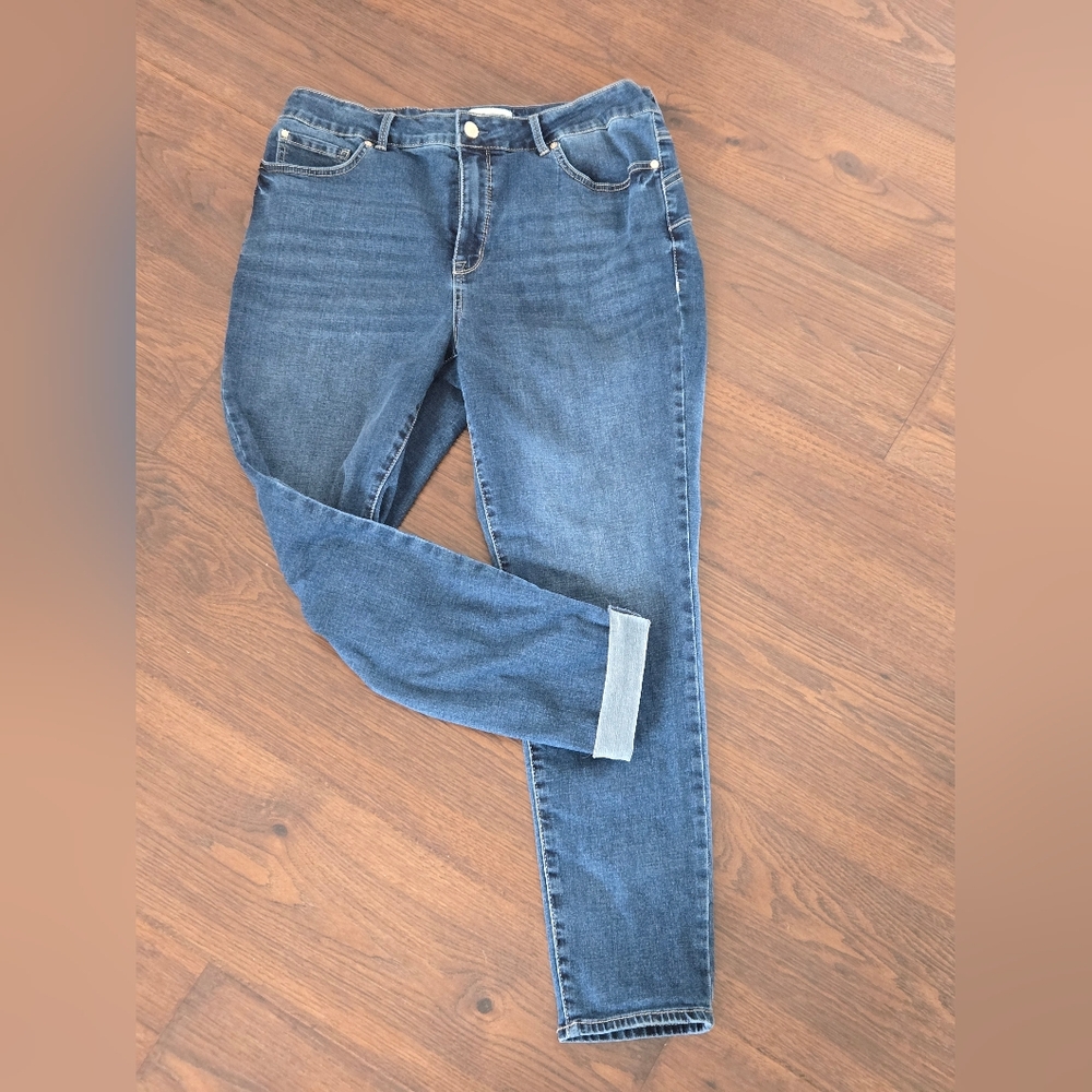 Seven7 Women's Booty Shaper Legging Jeans Like New Size 14